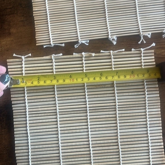 bamboo sushi rolling mats set of two - Picture 3 of 4